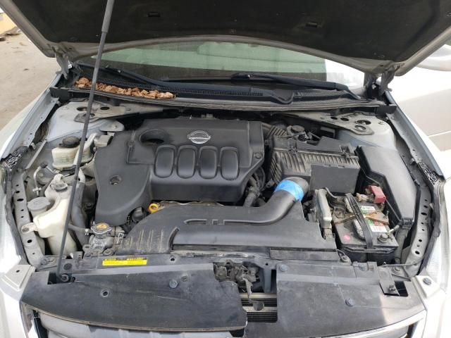 2010 Nissan Altima Base