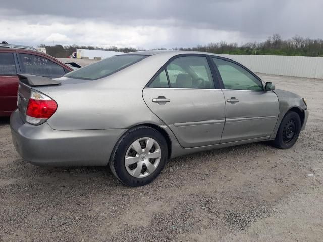 2005 Toyota Camry LE