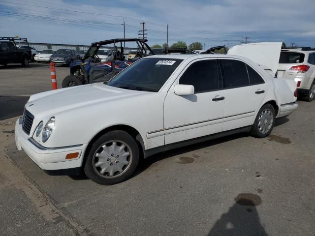 1999 Mercedes-Benz E 320