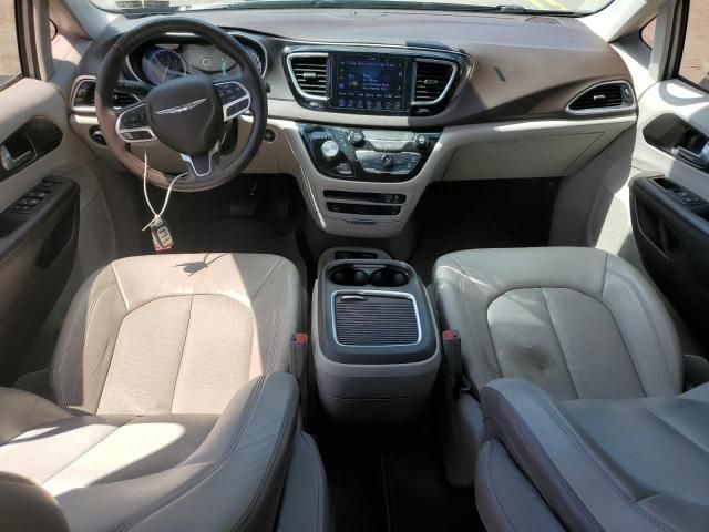 2017 Chrysler Pacifica Touring L Plus