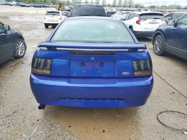 2004 Ford Mustang