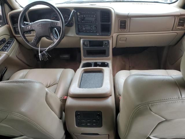 2004 Chevrolet Suburban C1500