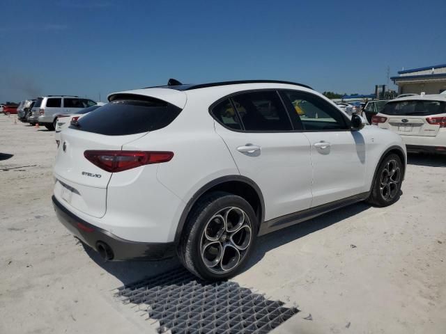 2022 Alfa Romeo Stelvio TI