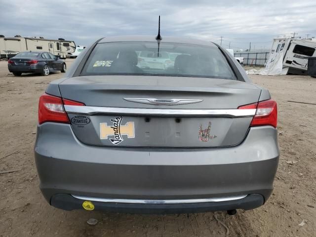 2013 Chrysler 200 Touring