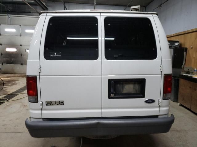 2005 Ford Econoline E350 Super Duty Wagon