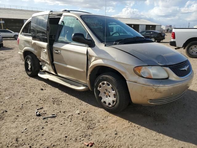 2002 Chrysler Town & Country LX