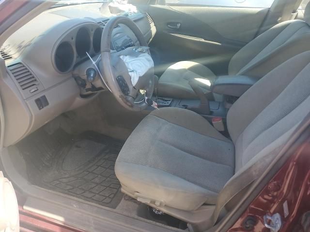 2002 Nissan Altima Base