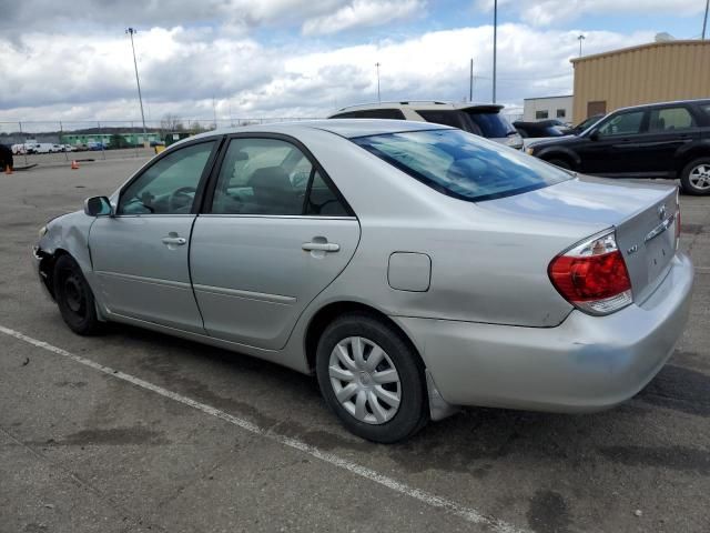 2005 Toyota Camry LE