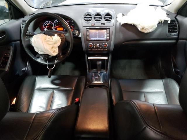 2011 Nissan Altima Base