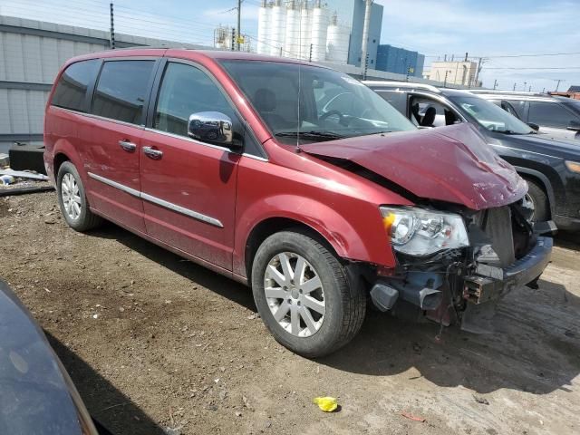 2012 Chrysler Town & Country Touring L