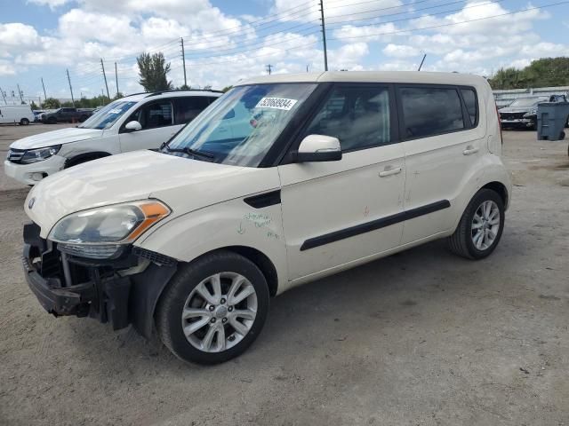 2013 KIA Soul +