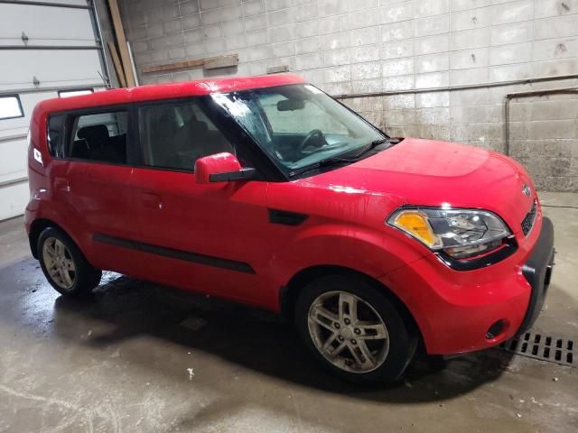 2010 KIA Soul +