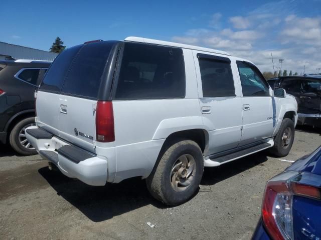 2000 Cadillac Escalade