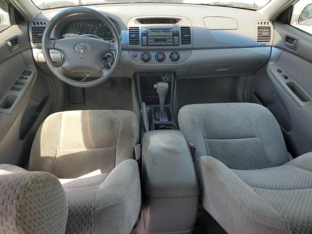 2004 Toyota Camry LE