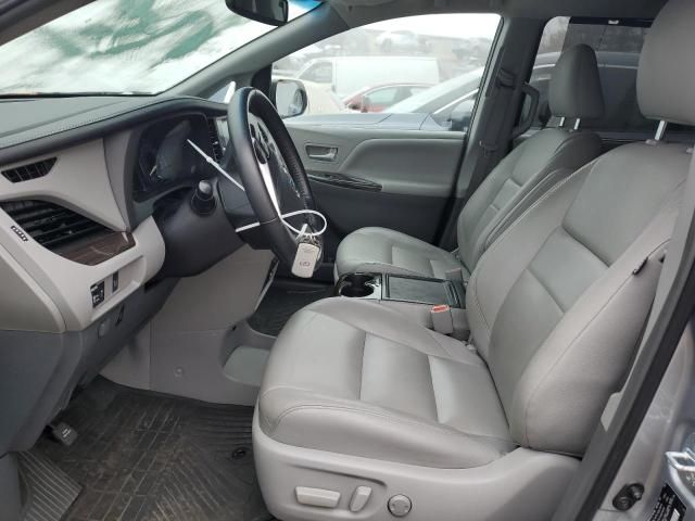 2015 Toyota Sienna XLE