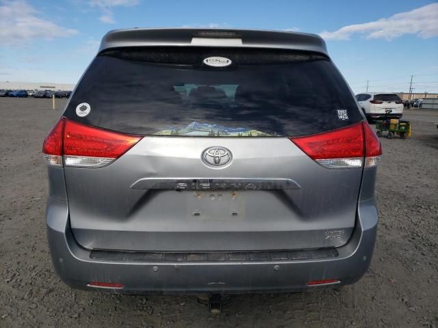 2012 Toyota Sienna XLE