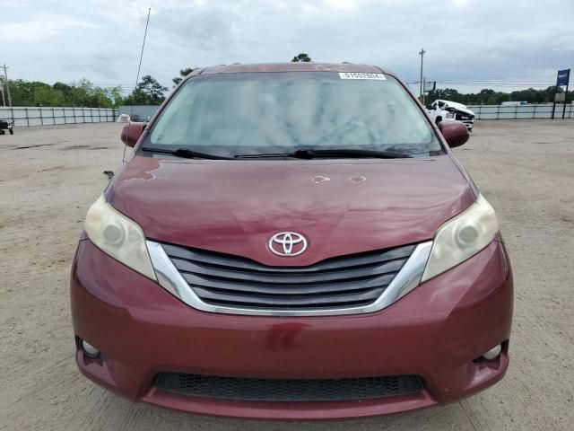 2011 Toyota Sienna XLE