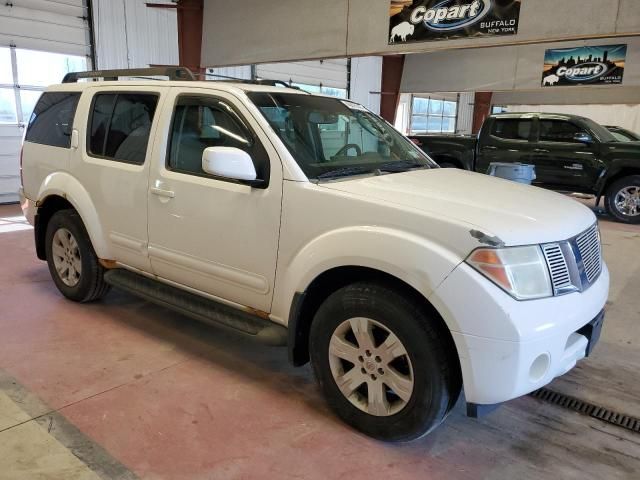 2006 Nissan Pathfinder LE