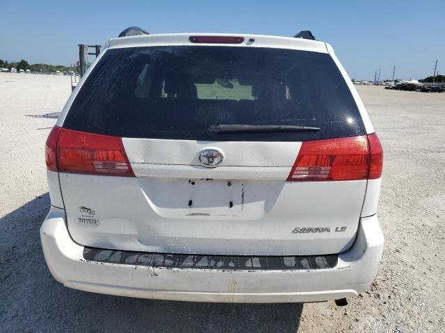 2004 Toyota Sienna CE