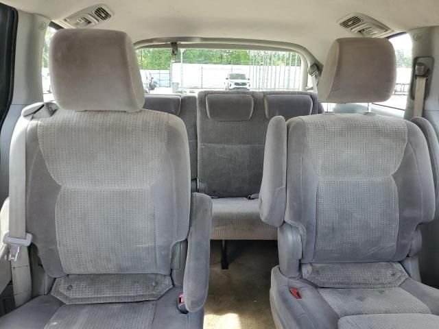 2009 Toyota Sienna CE