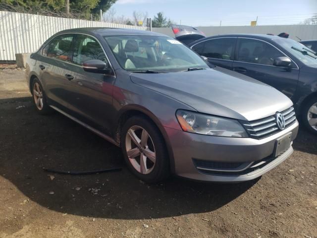 2014 Volkswagen Passat SE