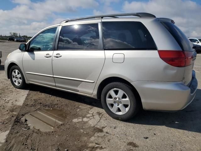 2004 Toyota Sienna CE