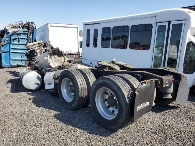 2020 Freightliner Cascadia 126