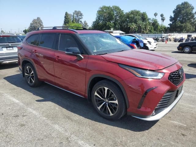 2022 Toyota Highlander XSE