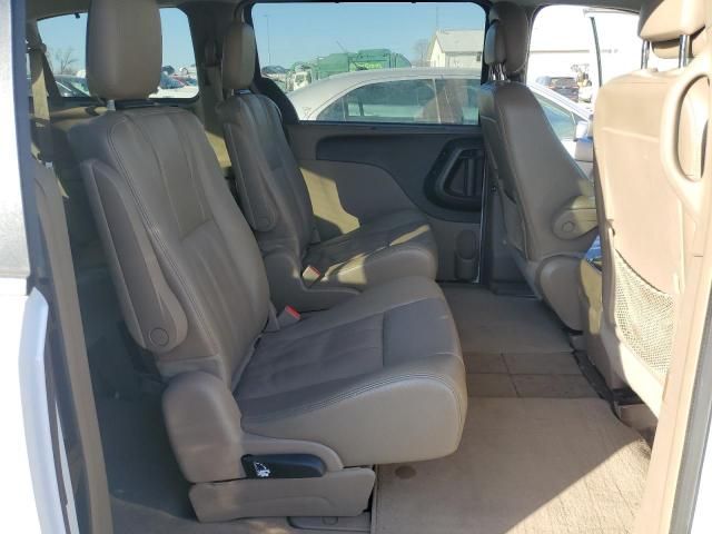 2015 Chrysler Town & Country Touring L