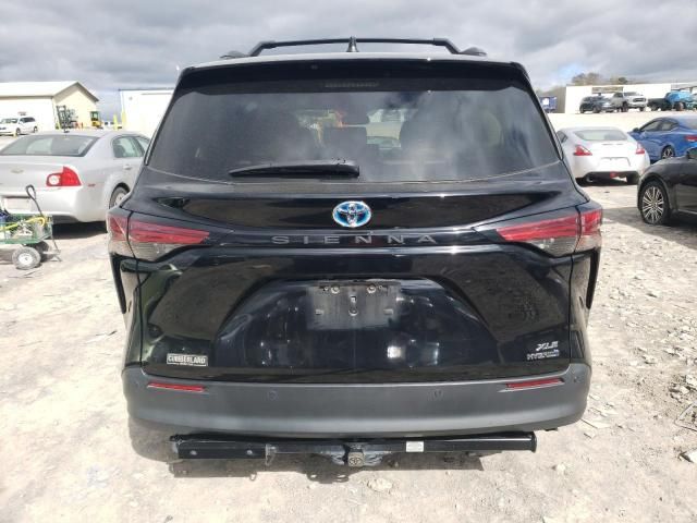 2022 Toyota Sienna XLE