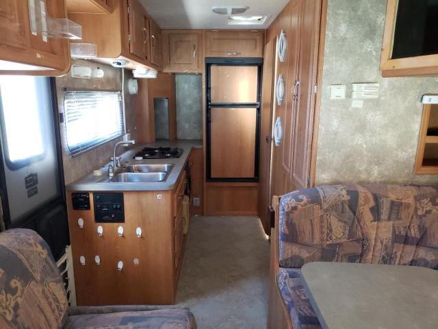 2005 Coachmen 2005 Chevrolet Express G3500