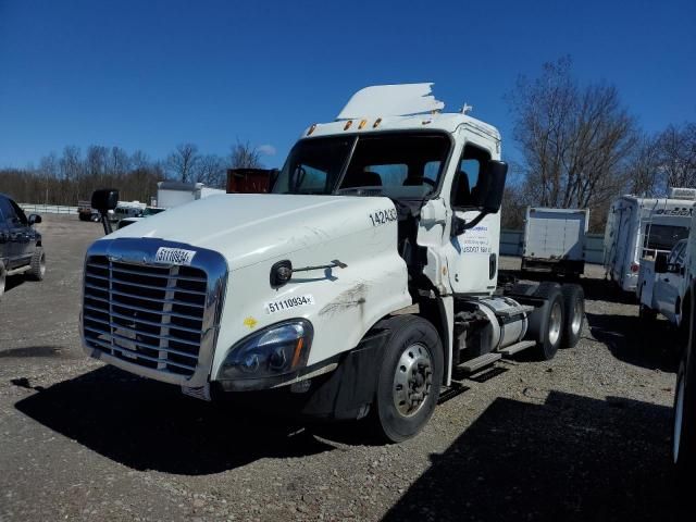 2012 Freightliner Cascadia 125