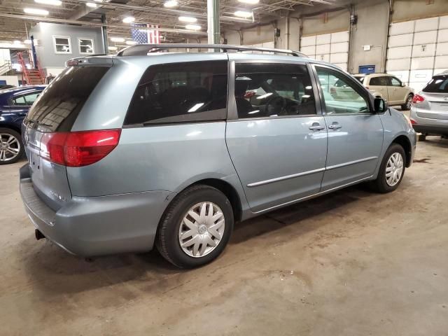 2005 Toyota Sienna CE