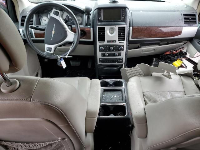 2010 Chrysler Town & Country Touring Plus