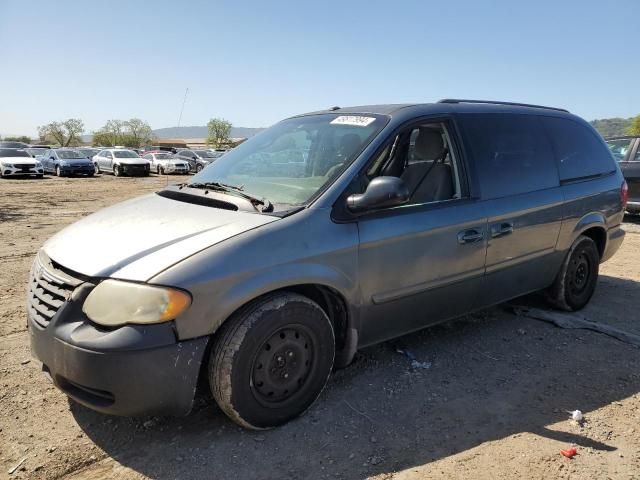 2006 Chrysler Town & Country LX