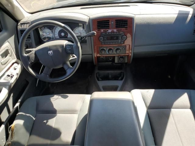 2005 Dodge Dakota SLT