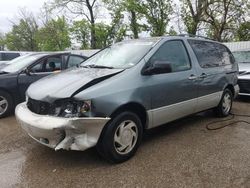 Salvage cars for sale from Copart Bridgeton, MO: 1998 Toyota Sienna LE