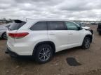 2017 Toyota Highlander SE