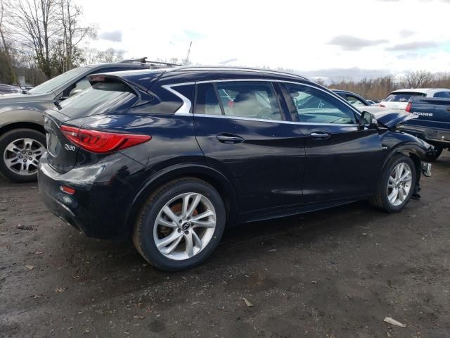 2017 Infiniti QX30 Base