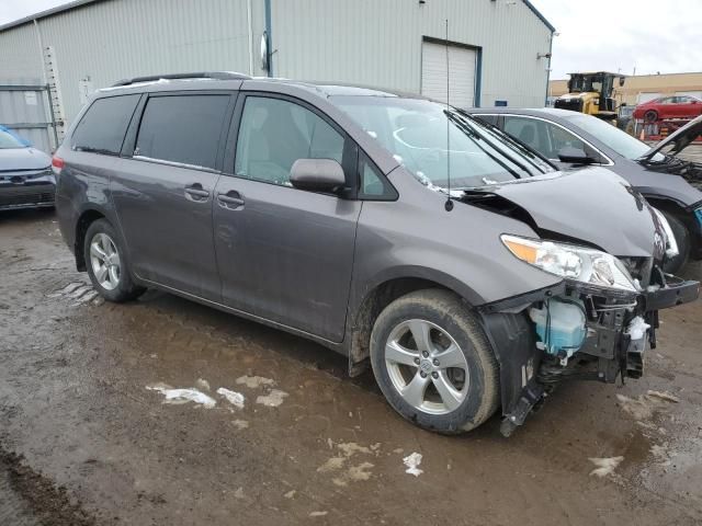 2014 Toyota Sienna LE