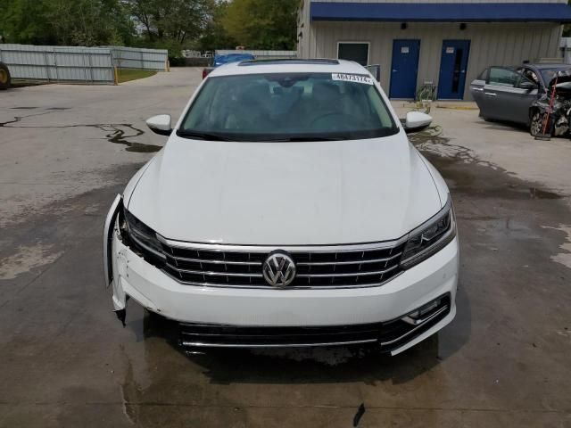 2018 Volkswagen Passat SEL Premium