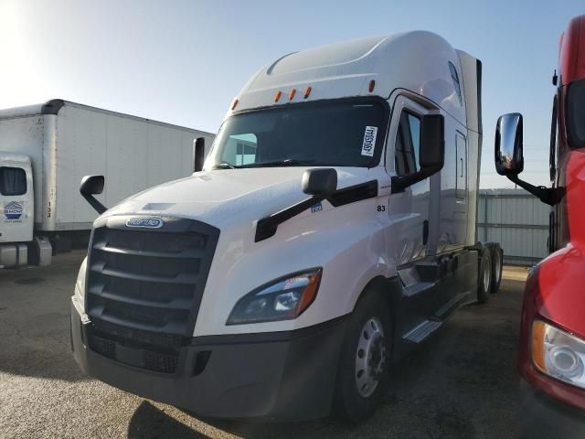 2019 Freightliner Cascadia 126