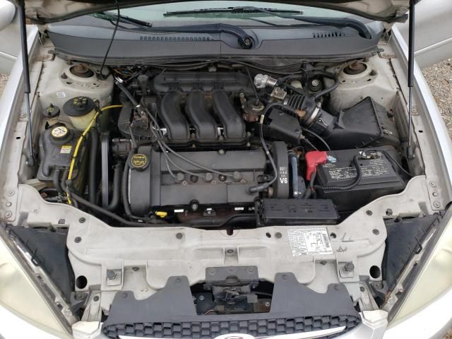 2003 Ford Taurus SE