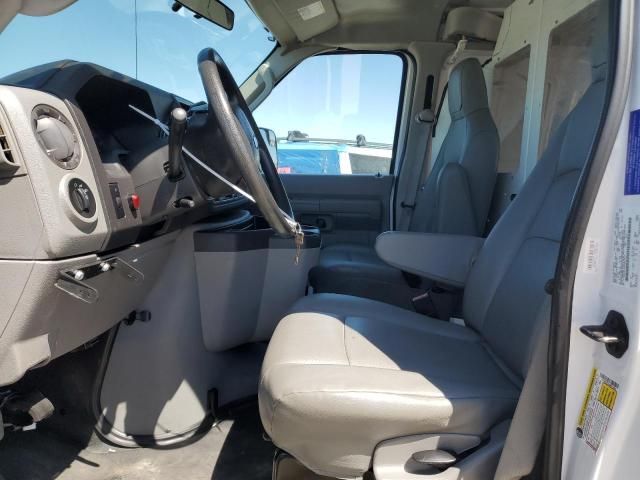 2012 Ford Econoline E350 Super Duty Van