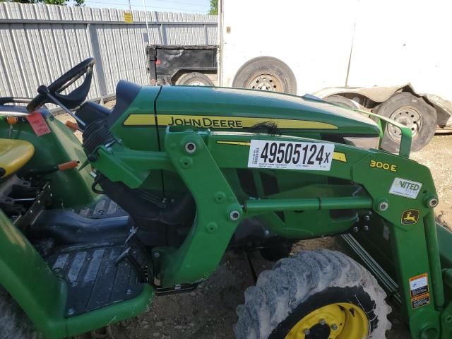 2019 John Deere Bucket