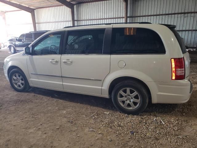 2010 Chrysler Town & Country Touring