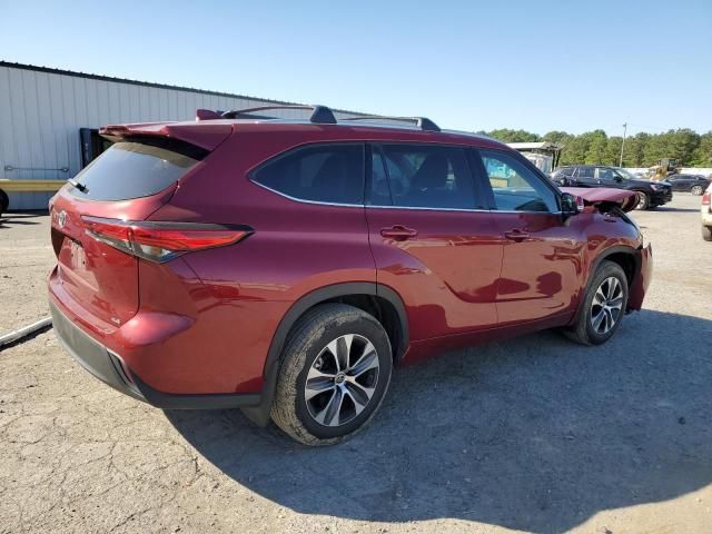 2022 Toyota Highlander XLE