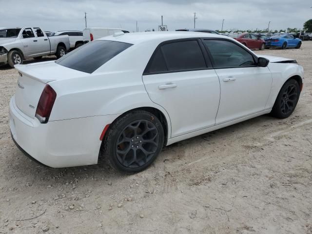 2019 Chrysler 300 Touring