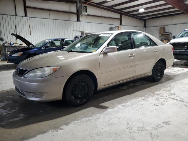 2005 Toyota Camry LE