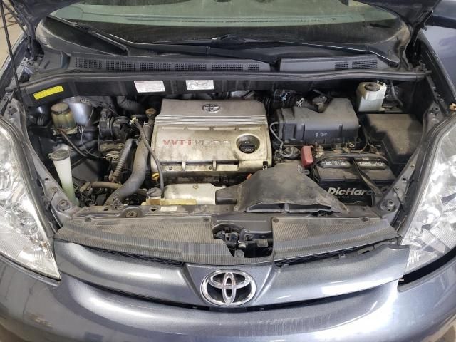 2006 Toyota Sienna XLE